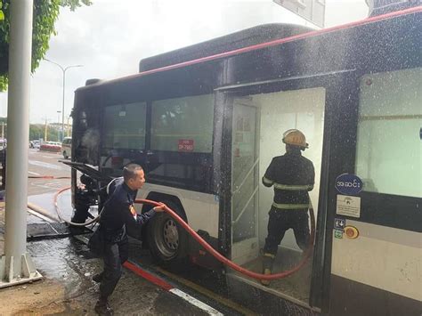 Bursa တွင် ရပ်ထားသော ပြေးဆွဲနေသည့် ဘတ်စ်ကား မီးလောင်မှု ဖြစ်ပွားခဲ့သည်။ Breaking News Milliyet
